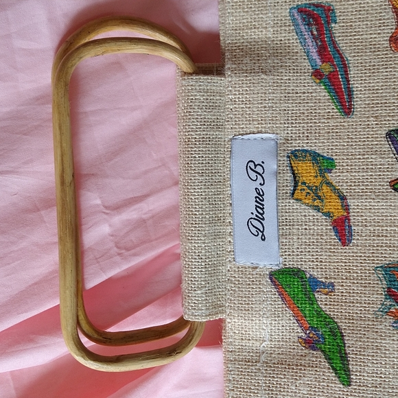 Diane B. straw "shoe" bag - Picture 2 of 5